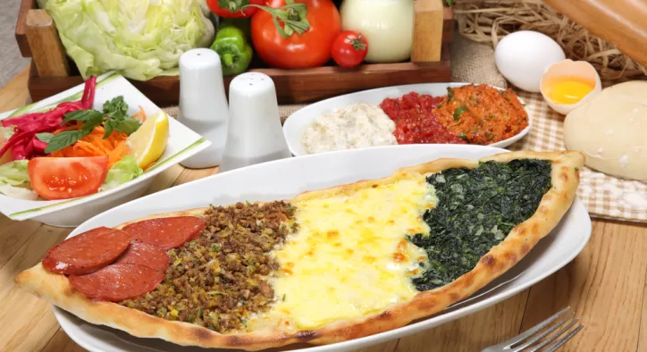 Uzungöl’de Ne Yenir? En Çok Tercih Edilen Uzungöl Restoranları